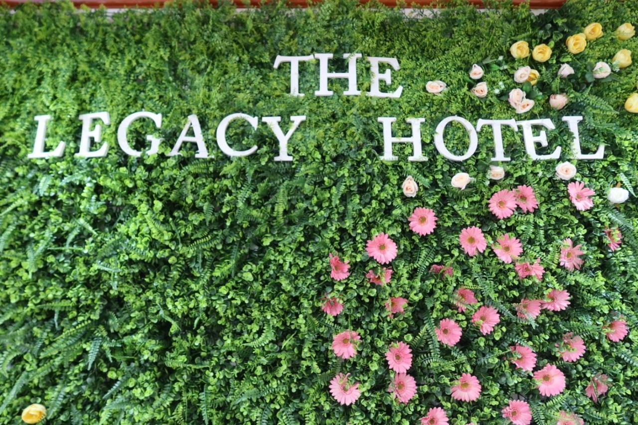 The Legacy Hotel Tayabas ภายนอก รูปภาพ