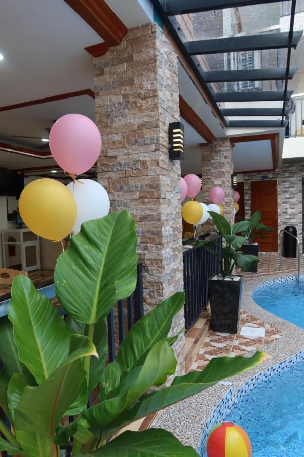 The Legacy Hotel Tayabas ภายนอก รูปภาพ